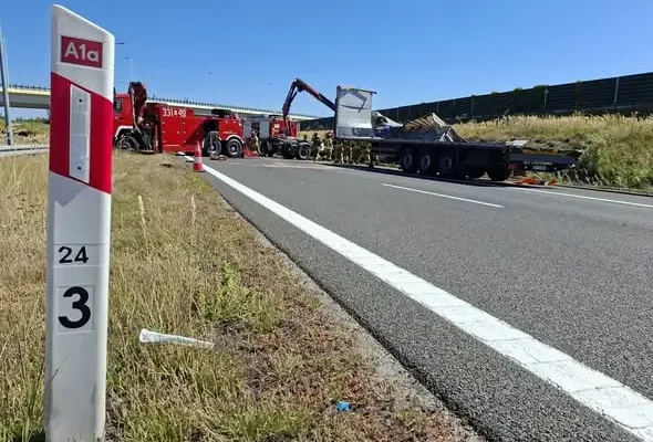 Wypadek na A1 w Żorach – autostrada w kierunku Katowic zablokowana