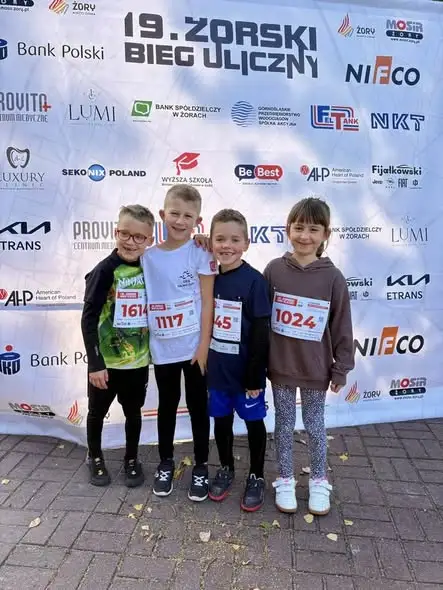 Uczniowie SP4 na XIX Żorskim Biegu Ulicznym „Bieg po zdrowie”